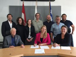 Signature de la nouvelle convention collective des employés cols bleus et blancs